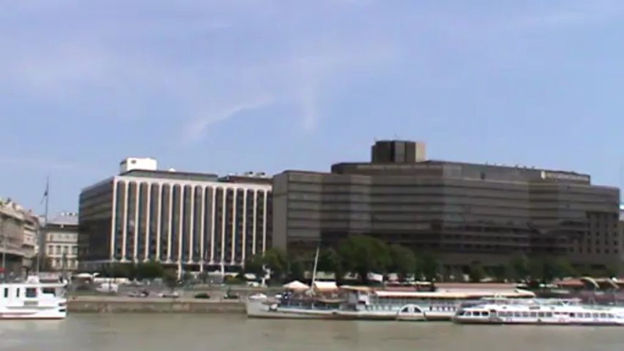 Budapest Hotel Intercontinental an der Donau Luxus Hotel Donaukreuzfahrt mit TUI Allegra