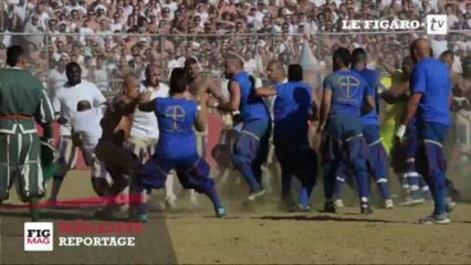Italie : le tournoi de Calcio Storico, un sport d'un extrême violence