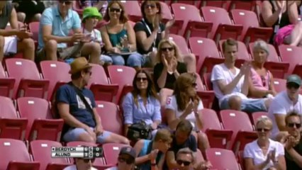 Bastad - Berdych supera Alund e vola ai quarti