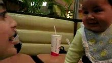 Leo y Ariel en McD