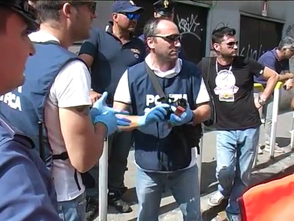 Napoli - Rapina della 'banda del buco' a Fuorigrotta (11.07.13)