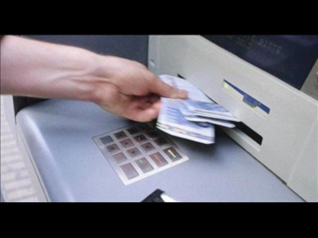 how to trade indices