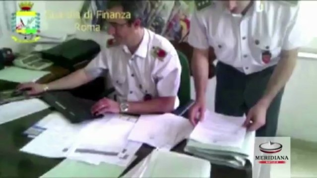 Truffavano le assicurazioni con falsi incidenti, 55 denunce. GDF sequestrati beni per 2 mln