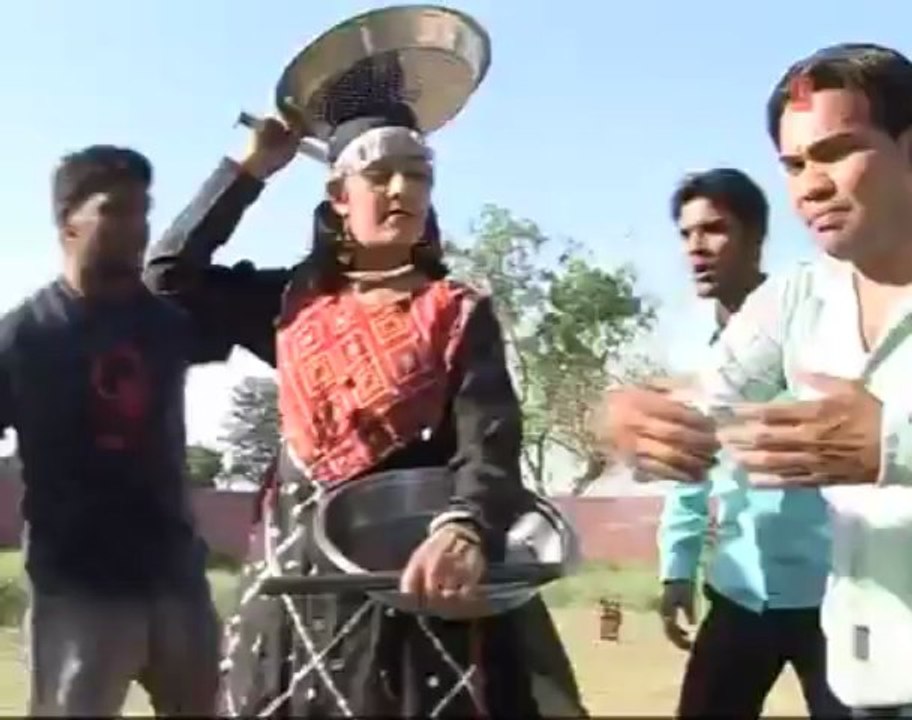 Bechein Chhaj Luhari - Chhori Chaala Karegi - Haryanvi Dj Lokgeet