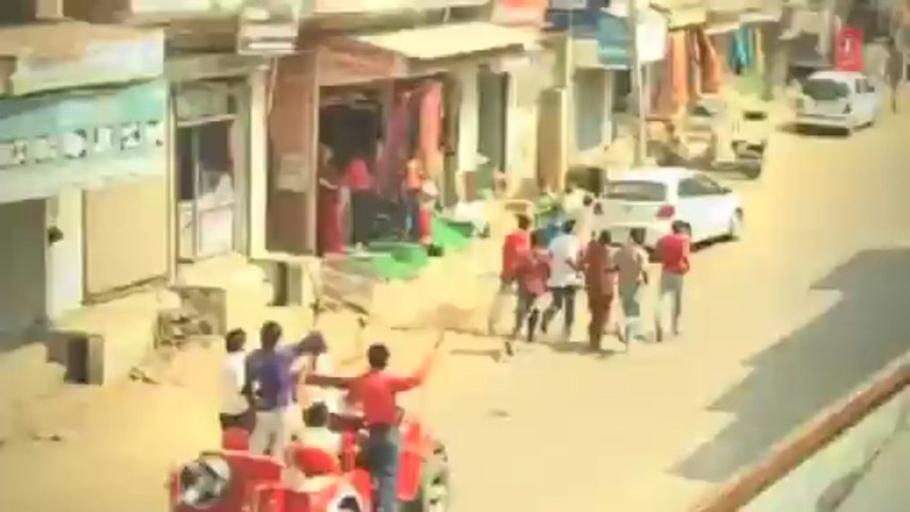Badmaashi Karan Ki Aadat - Latest Haryanvi Video 2012 _ Record Tod