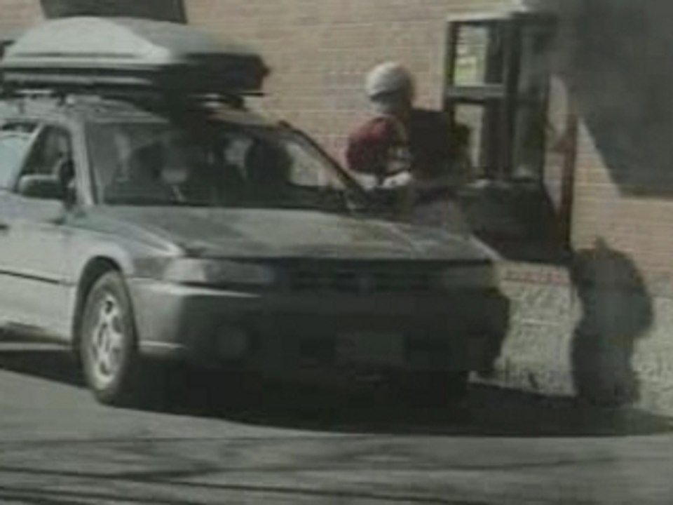 Jackass-FastFoodFootball