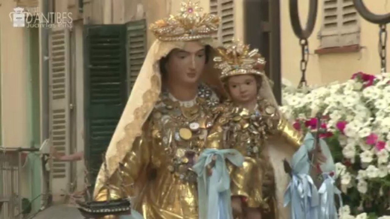 Notre Dame de Bon Port, Une procession millénaire