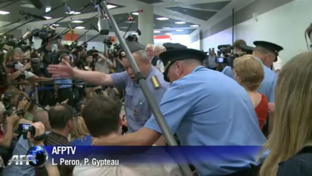 Snowden demande l'asile politique à la Russie