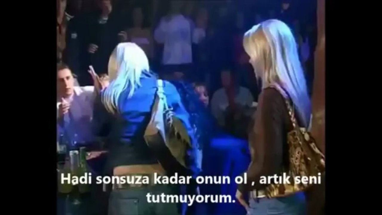 Laura Vass&Copilul De Aur - Cine E İnima Mea  (Turkish Sub) - Türkçe Altyazılı