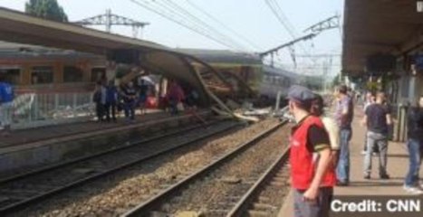 Train Derails Onto Busy Platform Near Paris