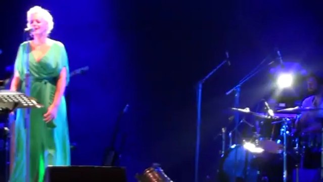 Νατάσσα Μποφίλιου - Κρύψου (10 Ιουλίου 2013, Ρόδος, Θέατρο Μεσαιωνικής Τάφρου)