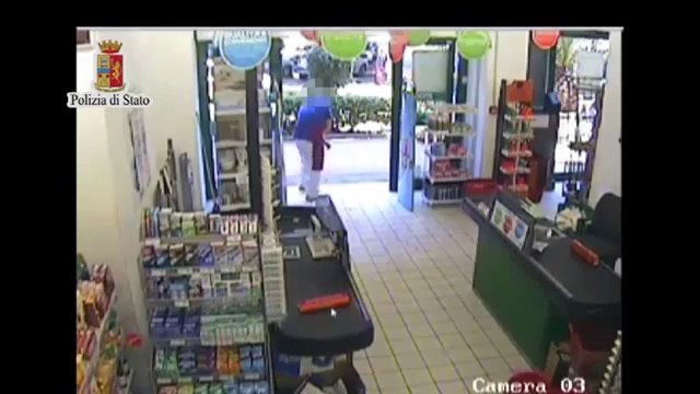 Palermo - Rapina ai danni del Carrefour di via Galileo Galilei (13.07.13)