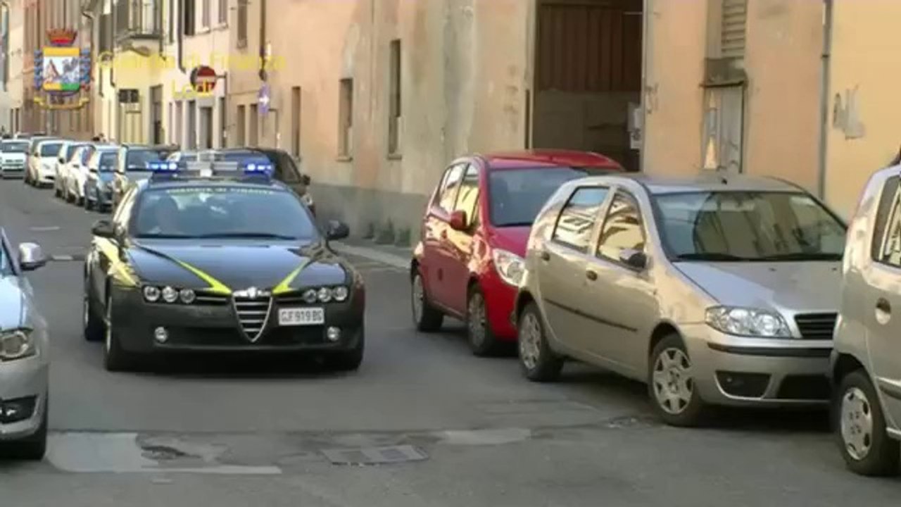 Lodi - Distrazione denaro Onlus (13.07.13)