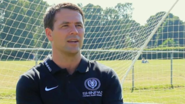 Michael Owen: Moyes debe dar cariño a Rooney
