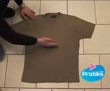 Plier un t-shirt en 5 secondes