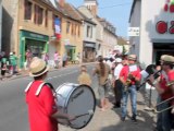 Varennes-sur-Allier : bonne ambiance au passage du Tour de France 2013