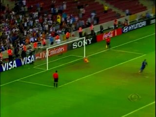 FRANÇA 0 (4) X (1) 0 URUGUAI (PENALTIS)
