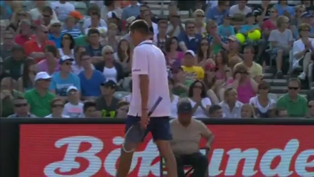 ATP Stoccarda, Kohlschreiber batte Hanescu e centra la finale