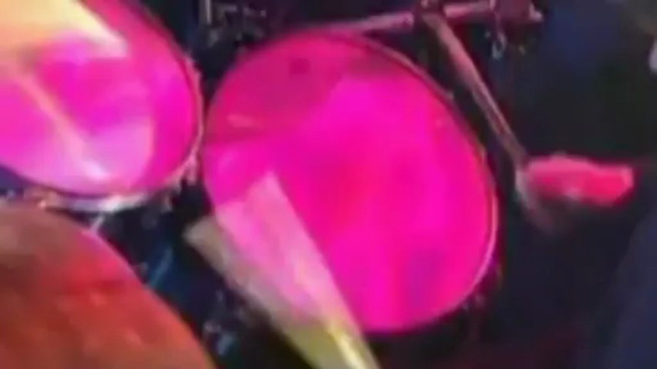 PARNI VALJAK - A gdje je ljubav?