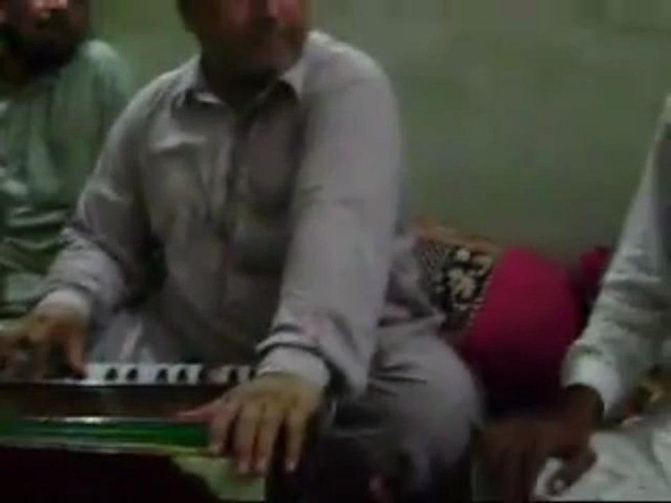 Kafi Khwaja Ghulam Farid Aa Mil maru Mararo By Ustad Mashuq Ali Khan