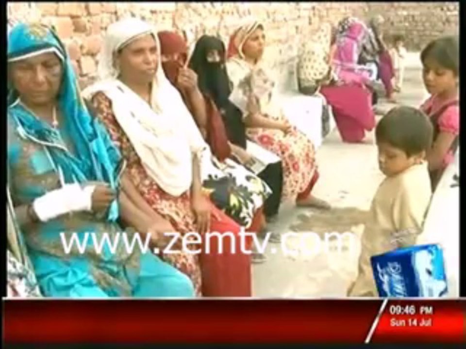 Resham ki jaanib se raashan ki takseem per jaghra hogaya