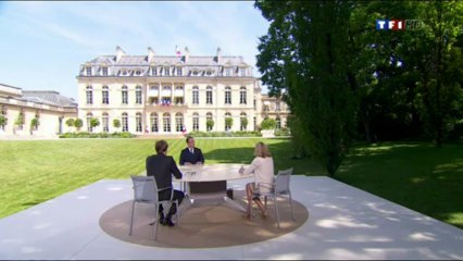 Hollande says economic recovery is upon France