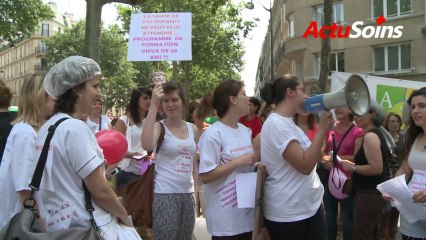 Revalorisation de la profession et du diplôme : les infirmières puéricultrices toujours dans l'attente
