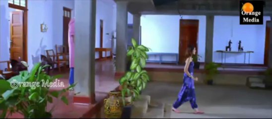 Parvati Melton Expossing Scene - Yamaho Yama Movie