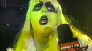 Goldust Provokes Razor Ramon (Interview) - Raw - 1/15/96