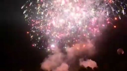 Feu d'artifice - Saint-HiIaire-du-Harcouët