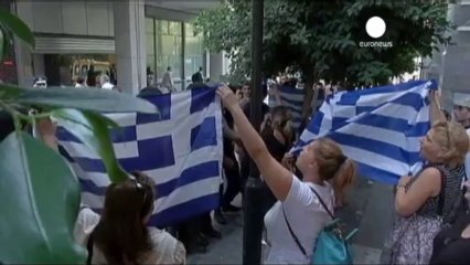 Wolfgang Schäuble visita Grecia aislado del ruido de...