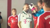 Quand Pep Guardiola se fait frapper par son gardien !