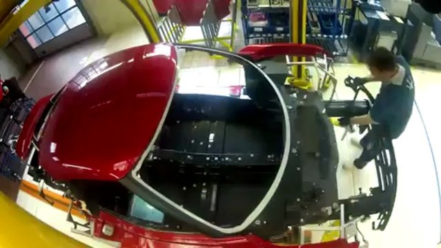 Alfa Romeo 4C, fabricación