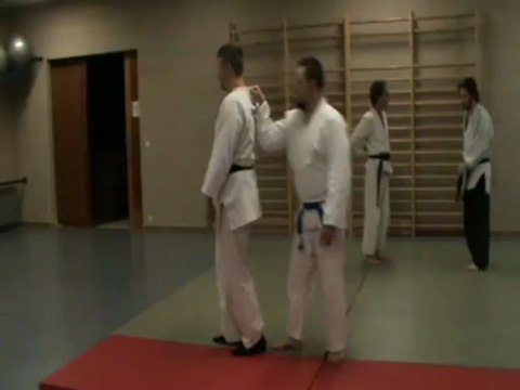 Ushiro eri dori (henka utsu) : uchi sabaki, irimi