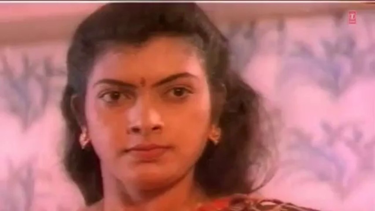 Swargavathil_ Malayalam Movie Hot Video Clip 7