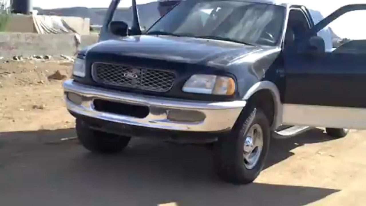 **VENDO-FORD-LOBO LARIAT-4X4- TRITON V8 -CAJA CALIFORNIA-CABINA Y MEDIA**
