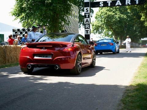 La montée de Godwood en Peugeot RCZ R