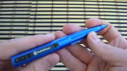Обзор Smith & Wesson Tactical Pen Blue