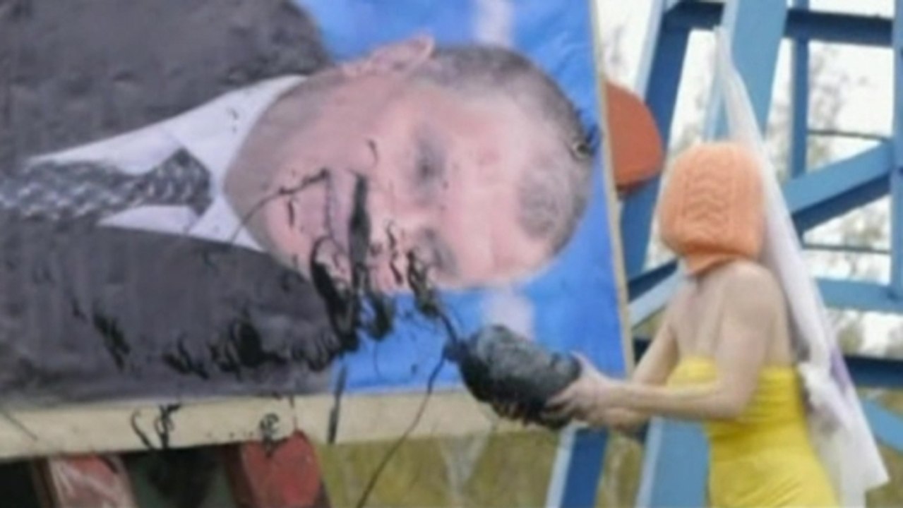 New Pussy Riot video targets Russian oil and gas industry