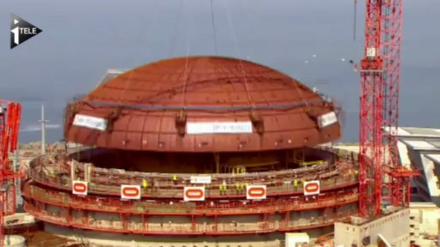 Le dôme de l'EPR de Flamanville enfin posé
