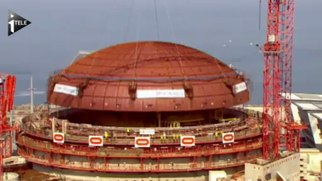 Le dôme de l'EPR de Flamanville enfin posé