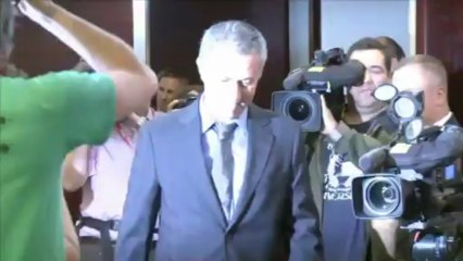 Andy Cole cree que el Manchester United es el rival a batir