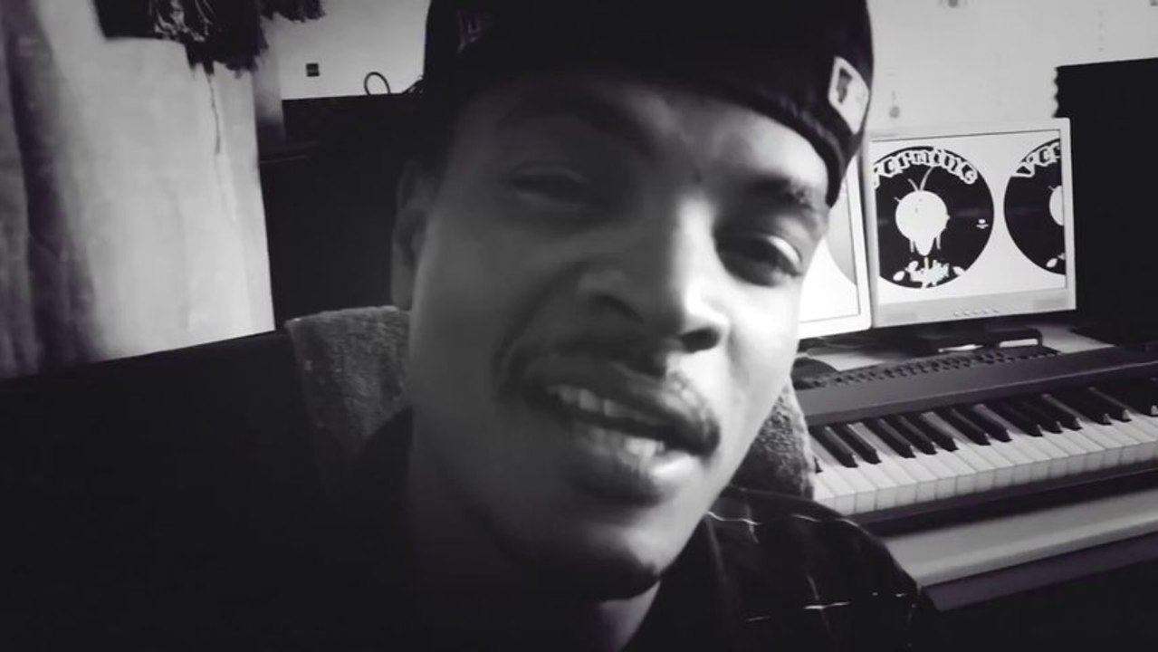 the chair S02#02 weeding -Face B (AarabMusic) Hammer dance