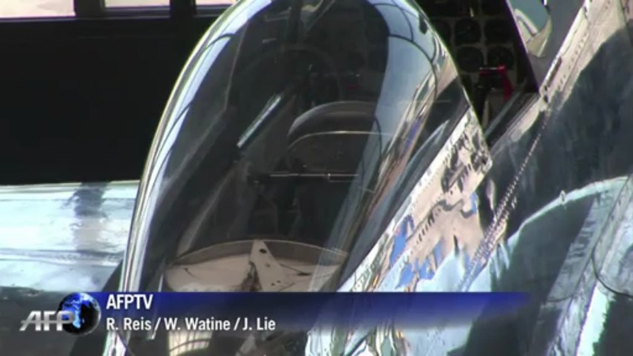 Oldtimer-Tüftler bringen fliegende Kisten in die Luft