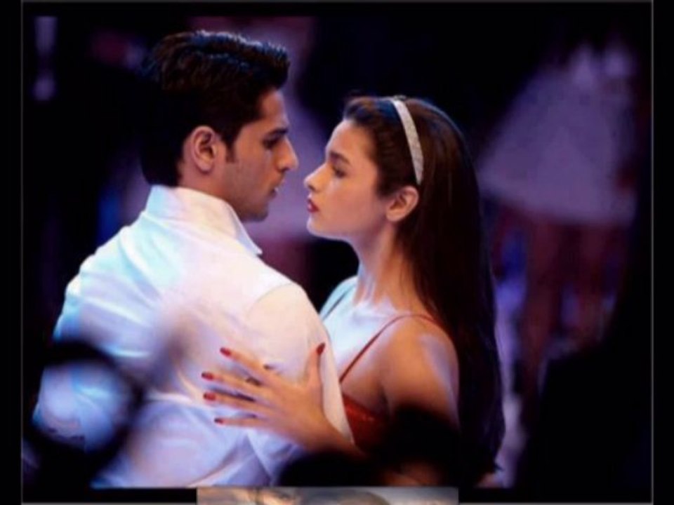 YILDIZ TİLBE TEK SEVENİM SEN OLSAN.(NEFESİM SEN)