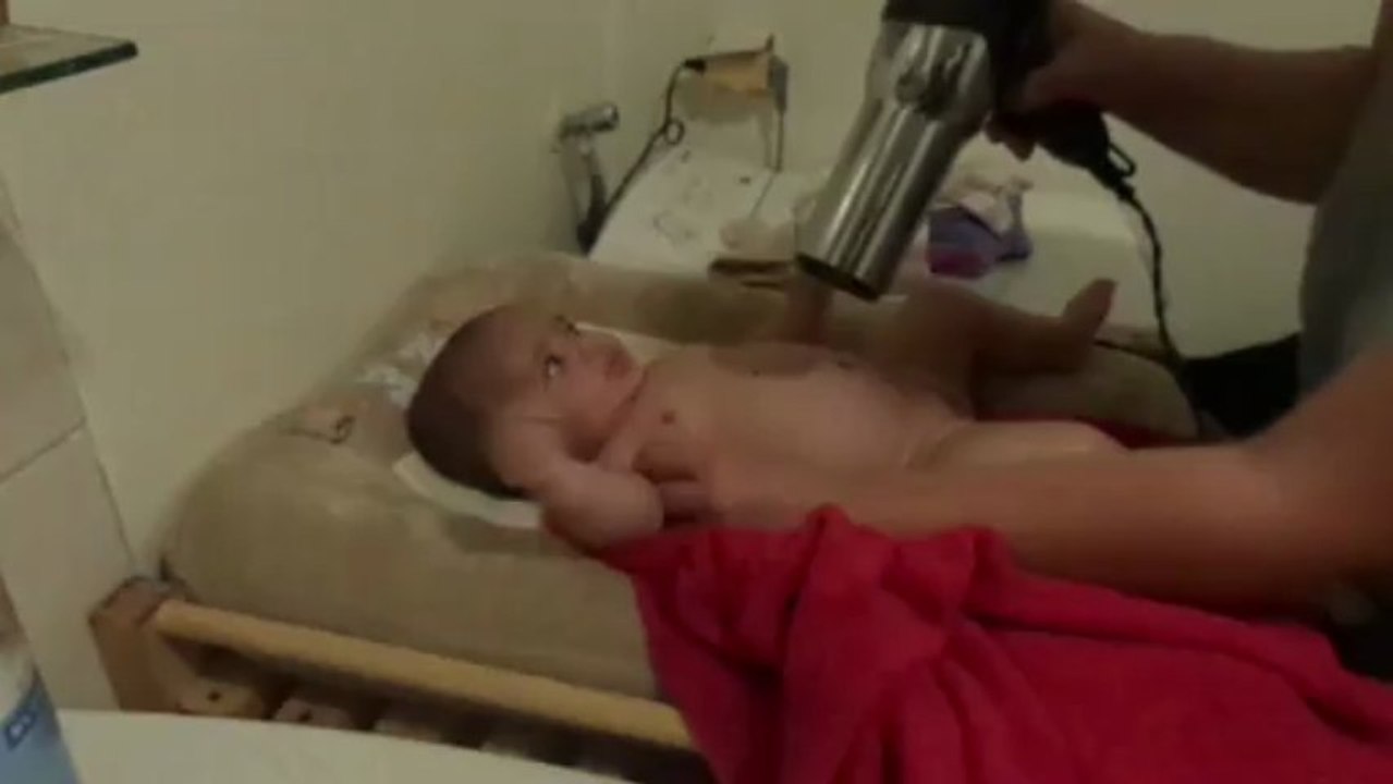 Manon sort de son bain le 12.07.13