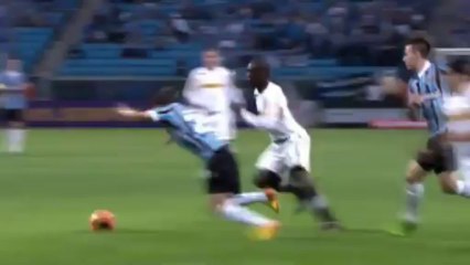 Piękna bramka Seedorfa w meczu z Gremio