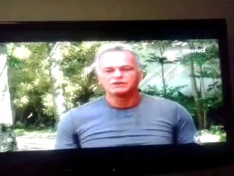 Gloria Pires comentando sobre Anjo Mau no programa Reviva