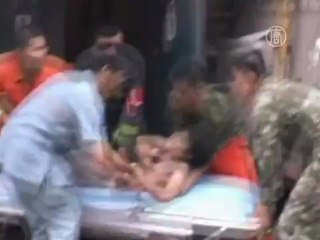 Китаец застрял в вентиляционной трубе