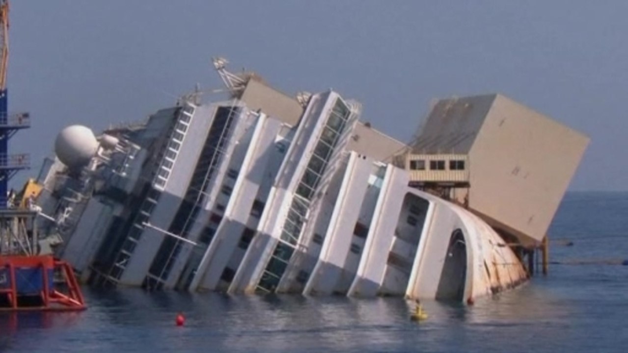 Trial resumes for ship captain accused in deaths